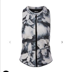 Ultracor floral sold out top.